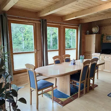 ベッド・アンド・ブレックファスト Gaestehaus Moser Ranten