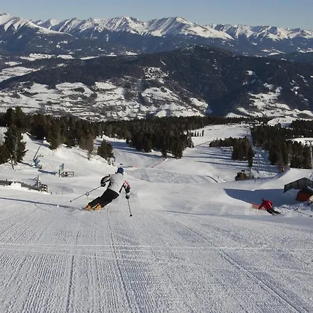 ベッド・アンド・ブレックファスト Gaestehaus Moser *