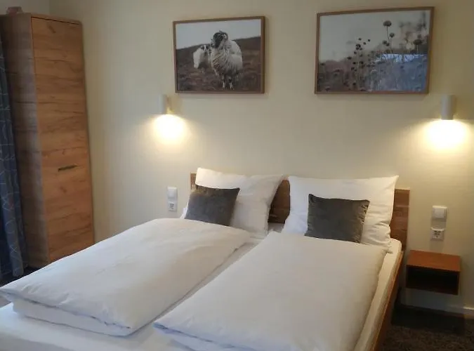 Gaestehaus Moser Bed & Breakfast *